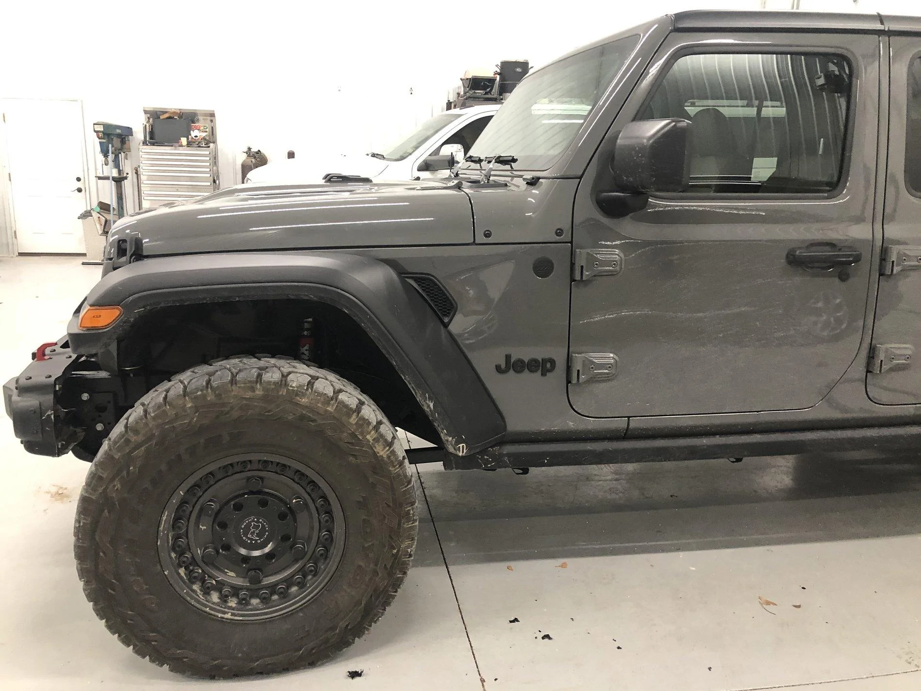 Jeep Gladiator STING GRAY Gladiator JT Club A4A75B89-DF00-40E2-A0D5-88C7596FB0A1