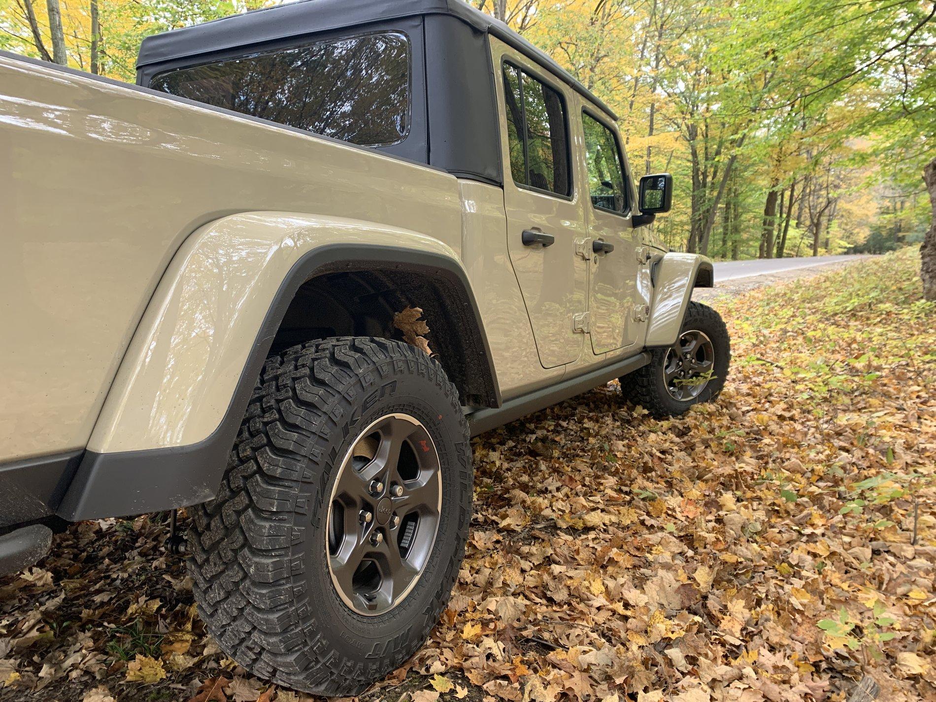 Jeep Gladiator GOBI Gladiator JT Club 80295E89-6D8D-4ED4-A35A-02B30E06B5BD