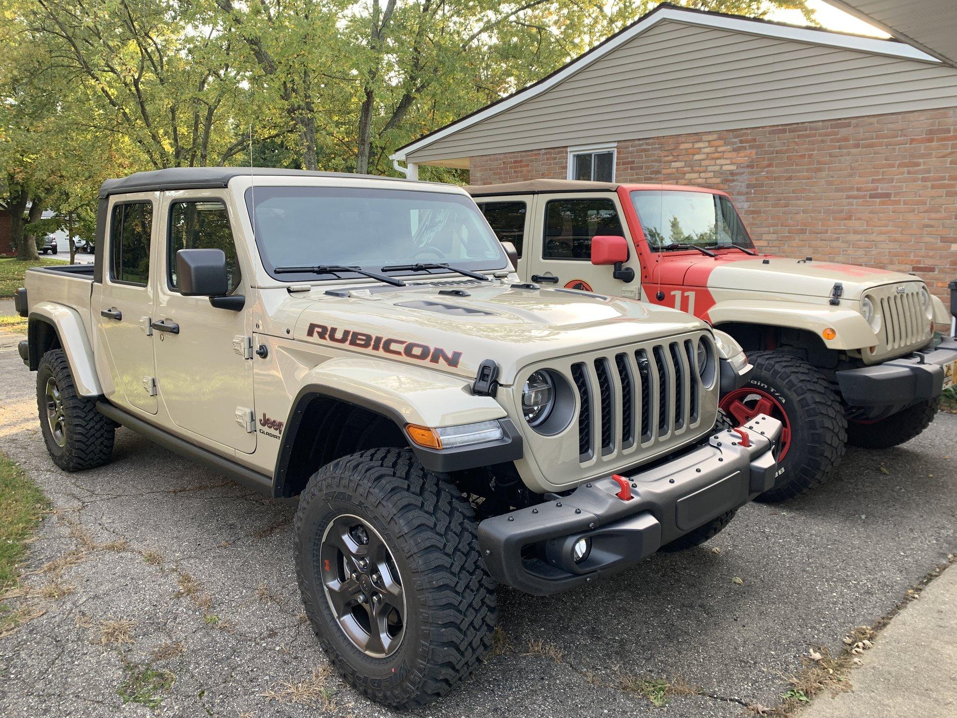 Jeep Gladiator GOBI Gladiator JT Club B3798AFF-7448-4002-9778-6E08BD3214F5