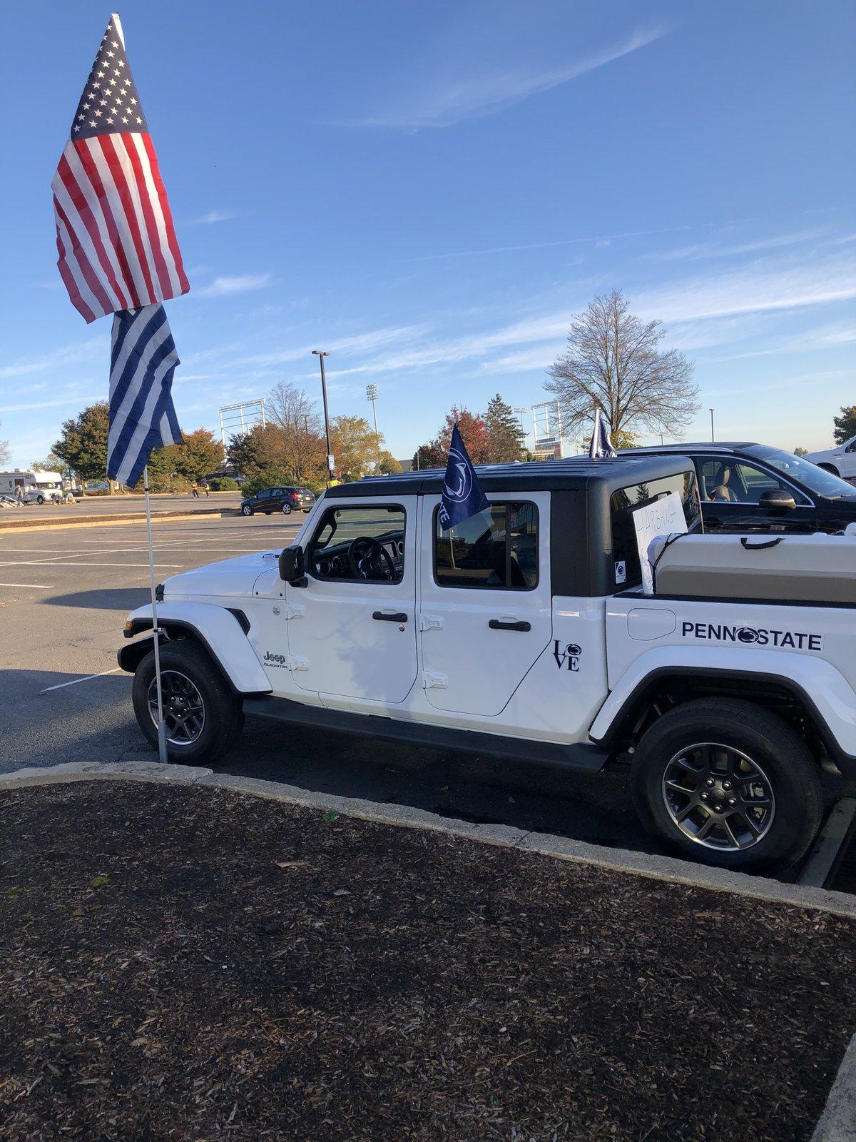 Jeep Gladiator Show us you Gladiator tailgating 4FFD5B6C-85E2-4CA9-970F-231F751203BA