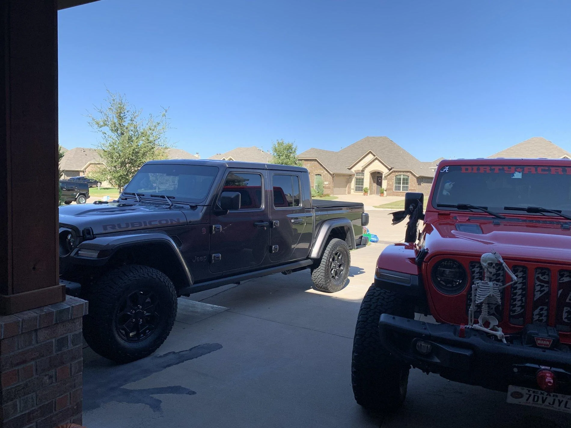 Jeep Gladiator First Granite Crystal VIN# Post Here EF439669-426B-402A-B84A-87C2AE72C8F0