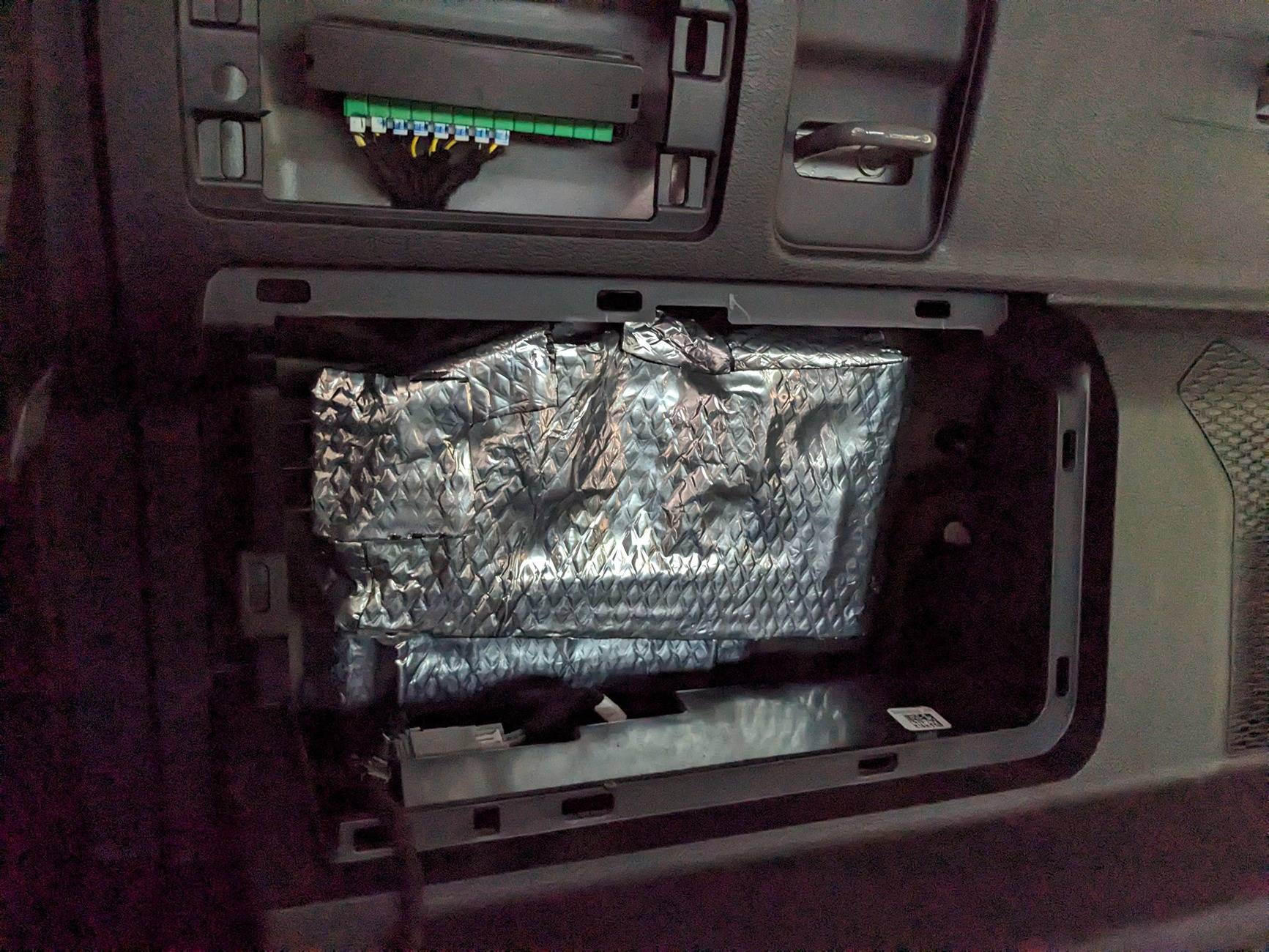 Jeep Gladiator Deleting rear flappy vents? PXL_20240530_123708324
