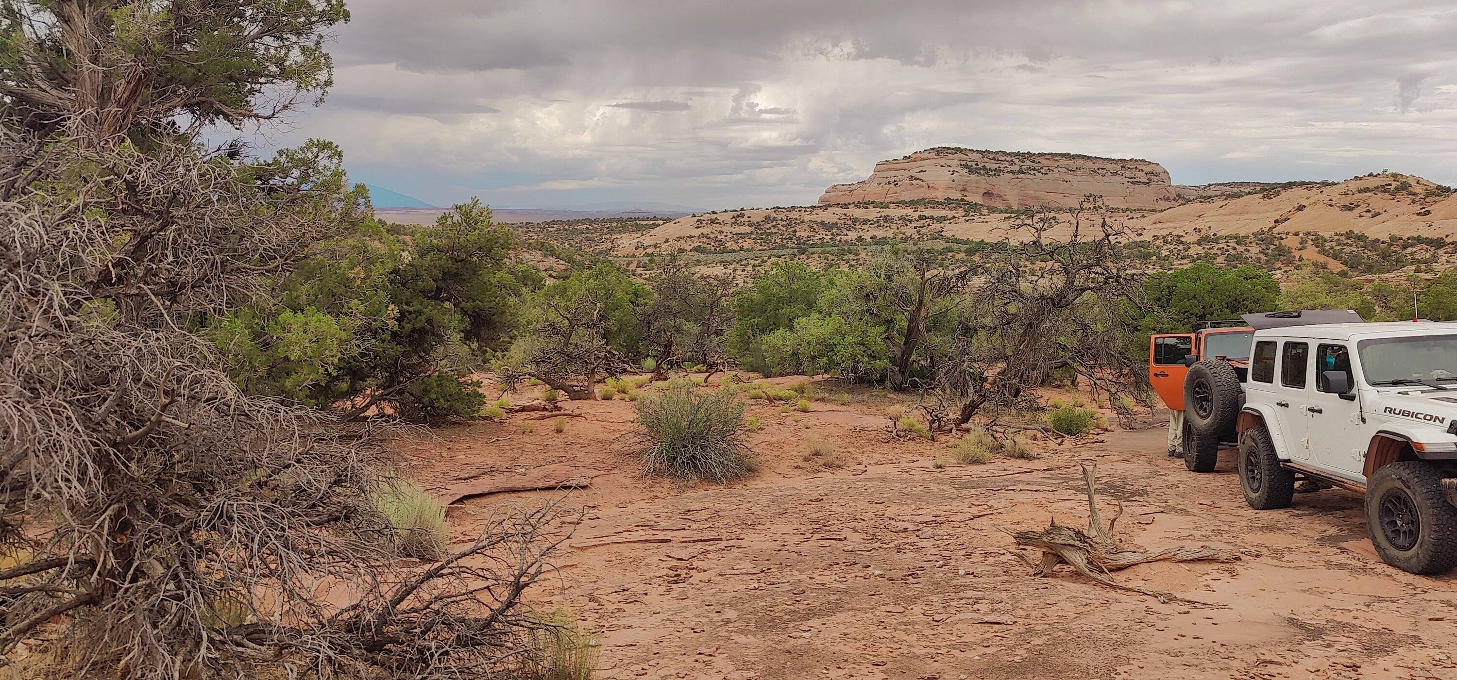 Jeep Gladiator Red Rock 4-Wheelers Trail of the Month June 2024 - Tommy Knocker Lunch