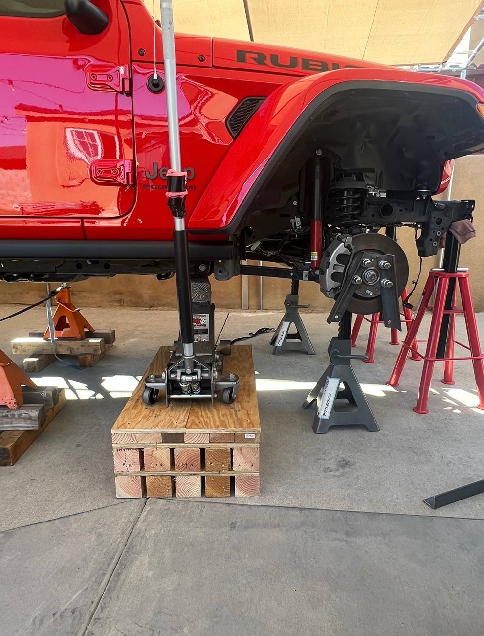 Jeep Gladiator Hydraulic Jack Stands IMG_0392