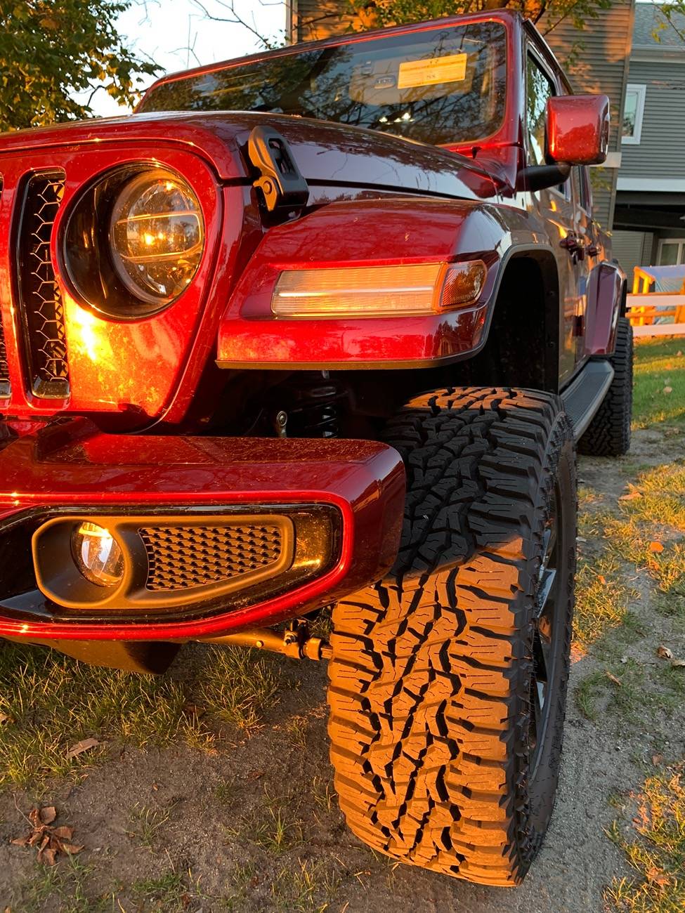 Jeep Gladiator sport offet vs rubicon rim offset IMG_4264