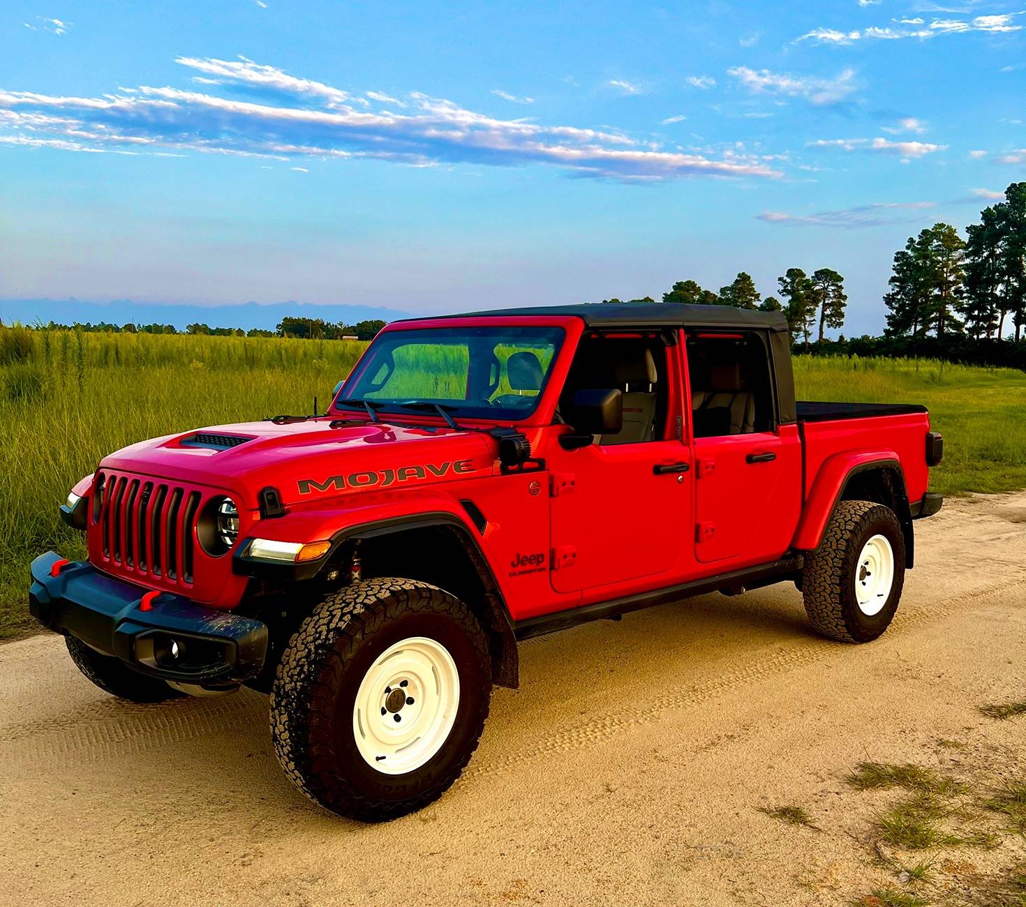 Jeep Gladiator Got some new shoes IMG_1117