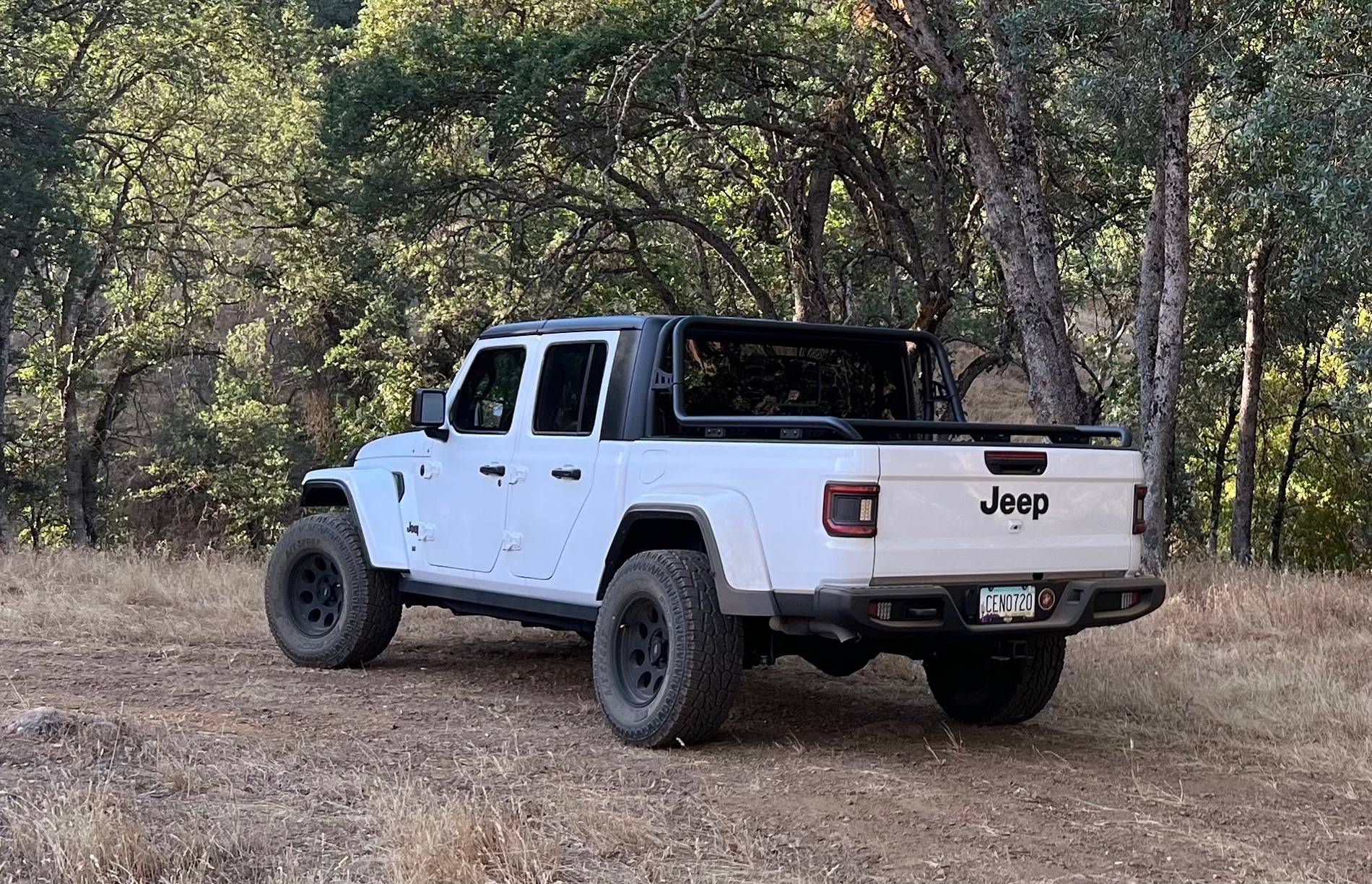 Jeep Gladiator Sport rack and bed molle panels IMG_1861