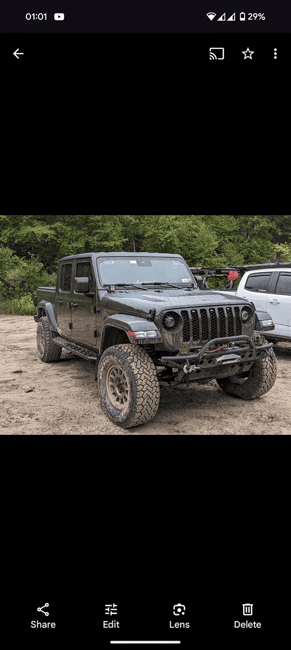 Jeep Gladiator Rock Hard 4x4 Sliders Screenshot_20240823-010128