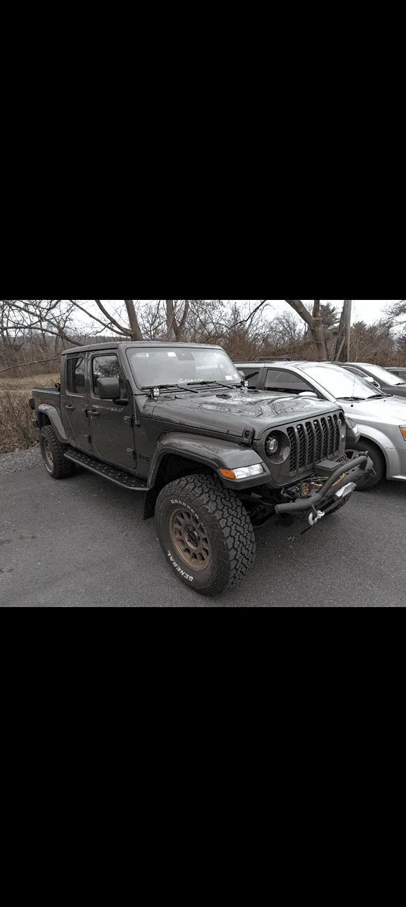 Jeep Gladiator Rock Hard 4x4 Sliders Screenshot_20240823-010103