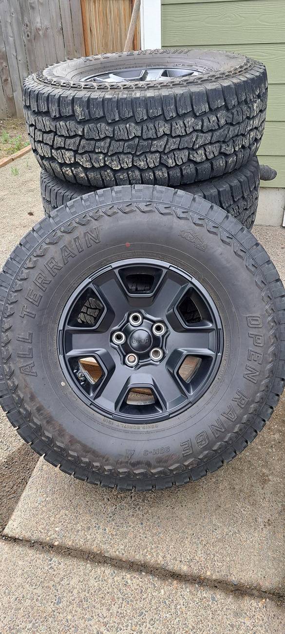 Jeep Gladiator Wheels and Tires, New from Rubicon FarOut Edition 35x12.5xR17 $1000 20240525_120303