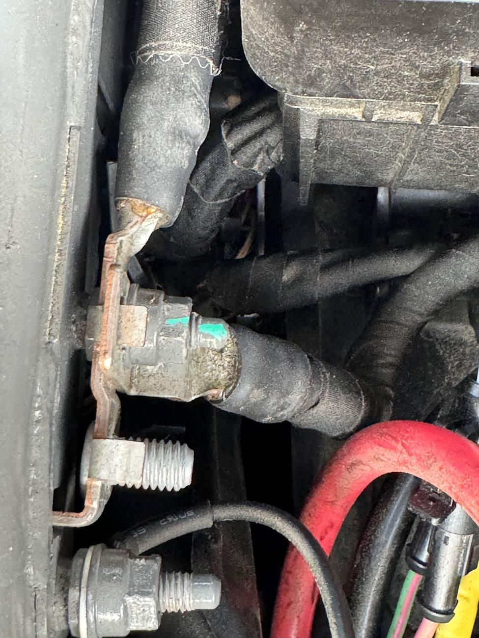Jeep Gladiator Has anyone done the Aux Battery delete like this? IMG_0163