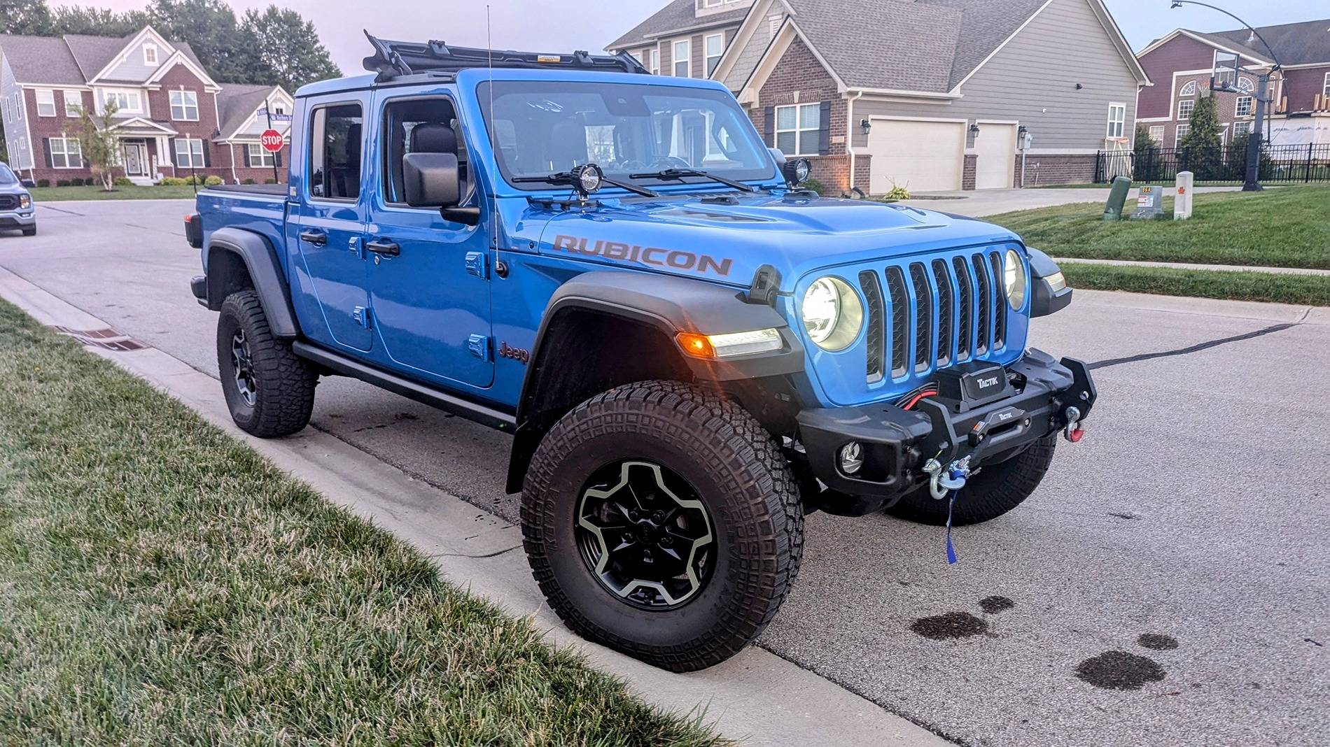 Jeep Gladiator Hydro Blue Build has Begun! PXL_20240824_003315595.MP~2