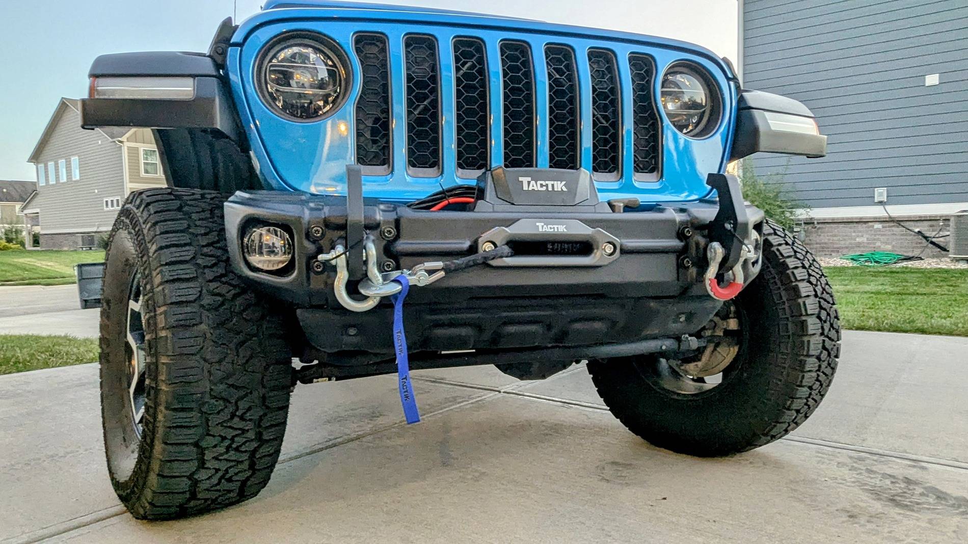 Jeep Gladiator Hydro Blue Build has Begun! PXL_20240824_003825589.MP~2
