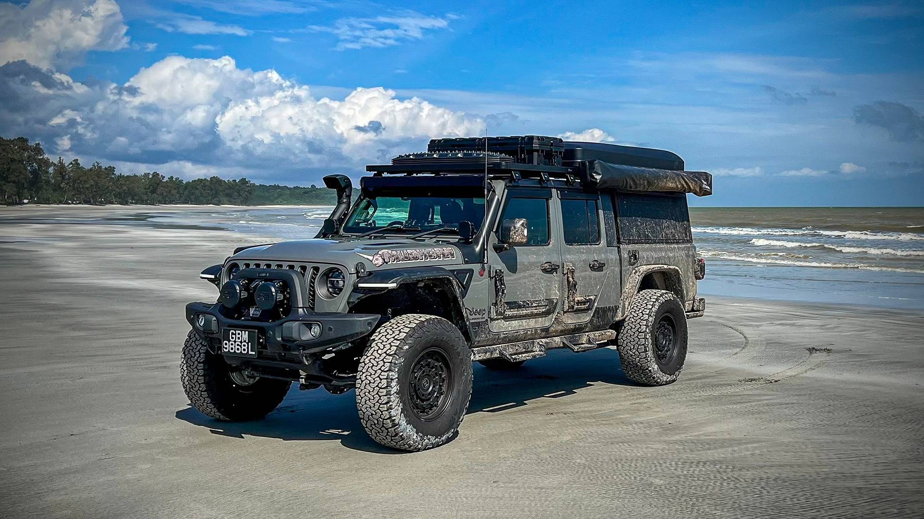 Jeep Gladiator We're in a Beachy Mood!!! Show us your Rig on Sand! IMG_4245
