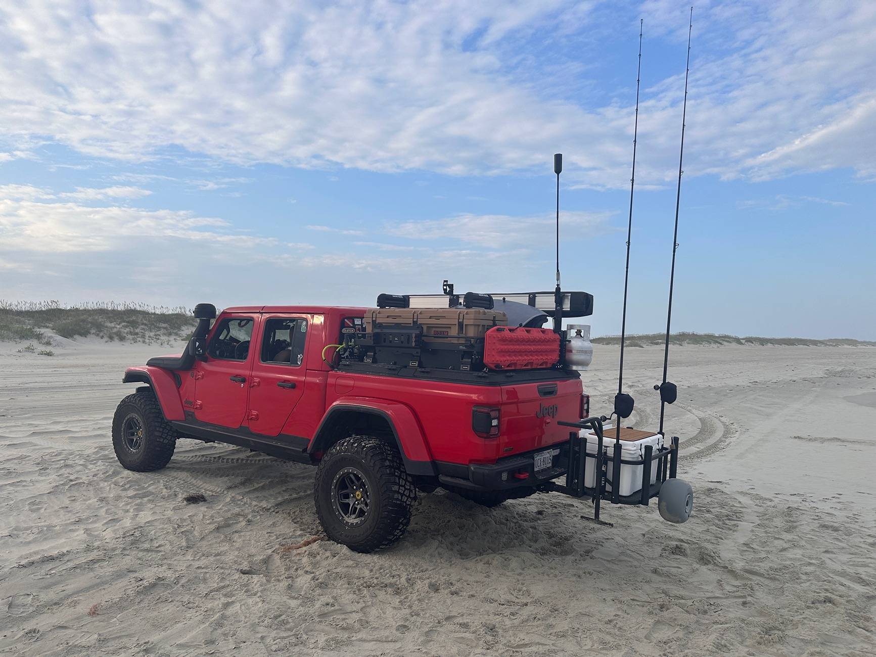 Jeep Gladiator Anyone switch from AEV 2.5" to 3" HD springs? IMG_2044