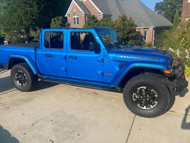 Jeep Gladiator 35X12.5R17 with 1.5 Teraflex level kit on Rubicon? JT2