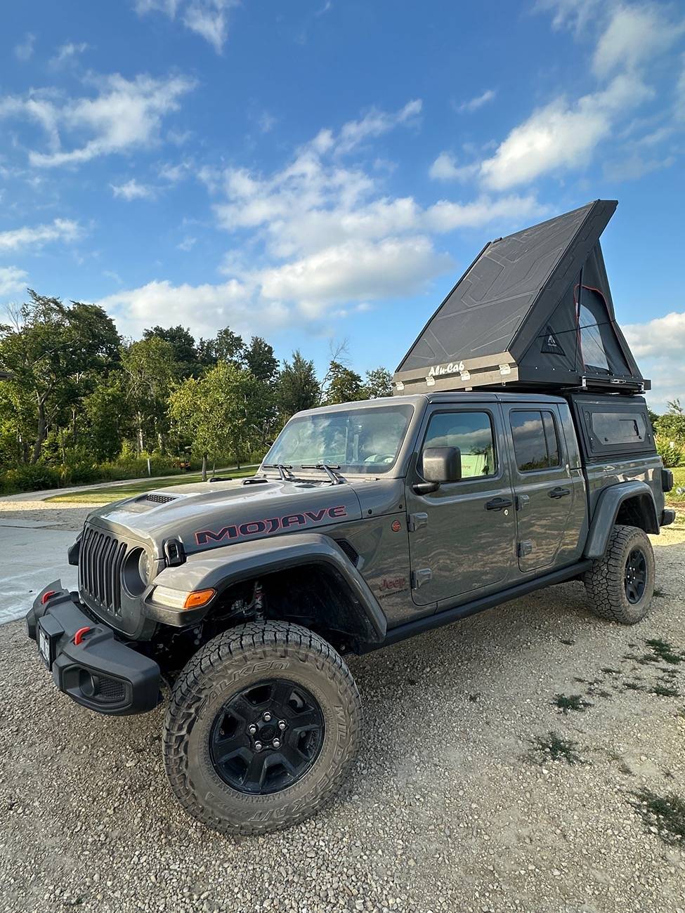 Jeep Gladiator Alu-Cab Contour Canopy Roll Call - not Camper IMG_3597
