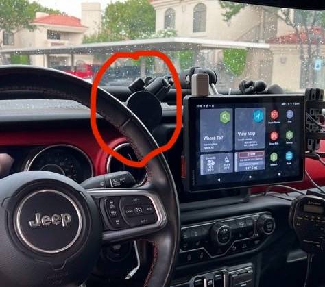 Jeep Gladiator Cell phone mount IMG_3381