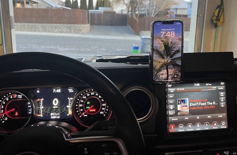 Jeep Gladiator Cell phone mount ProClipMount3