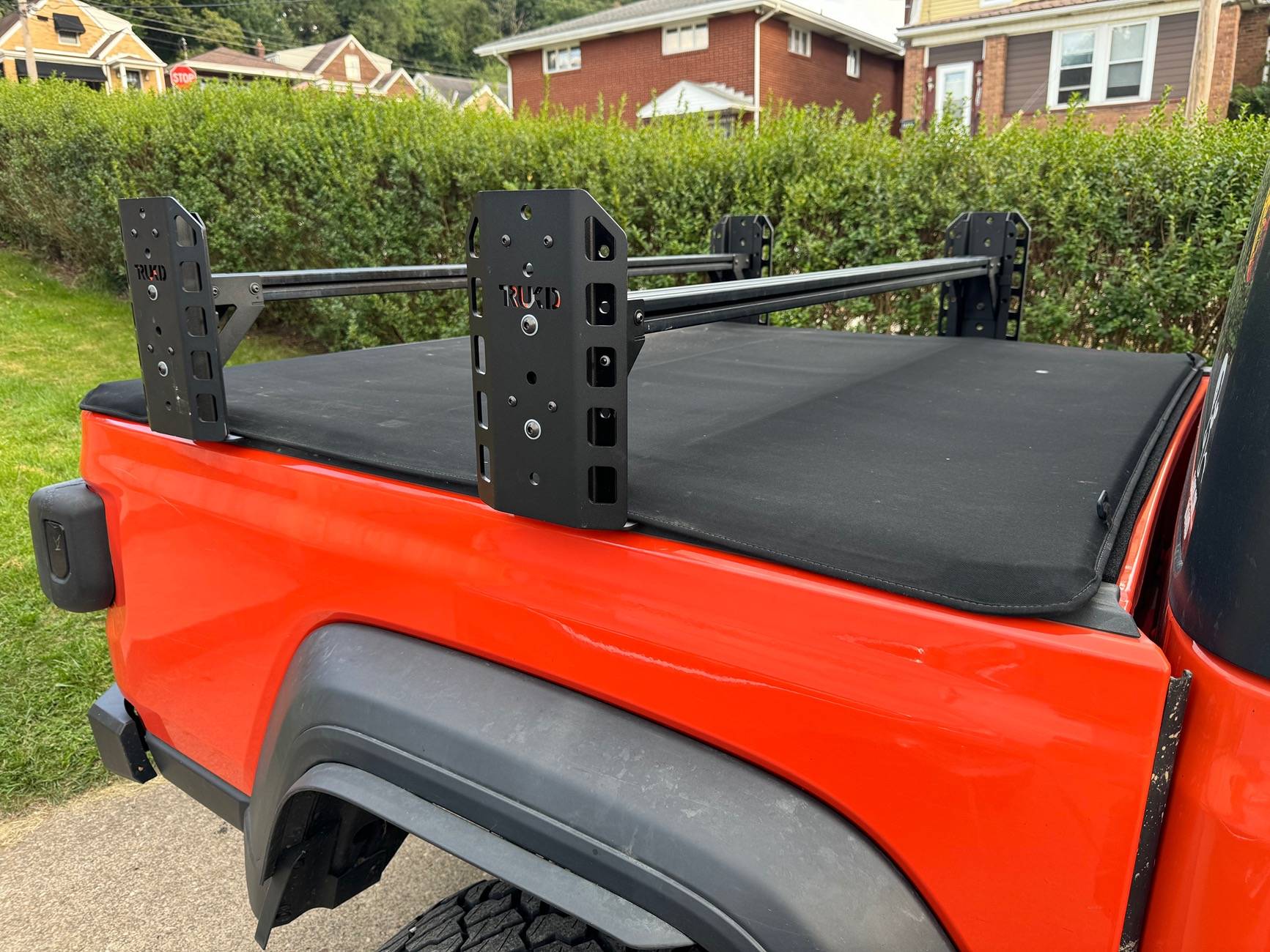 Jeep Gladiator Roll up tonneau and bed rack? IMG_0903