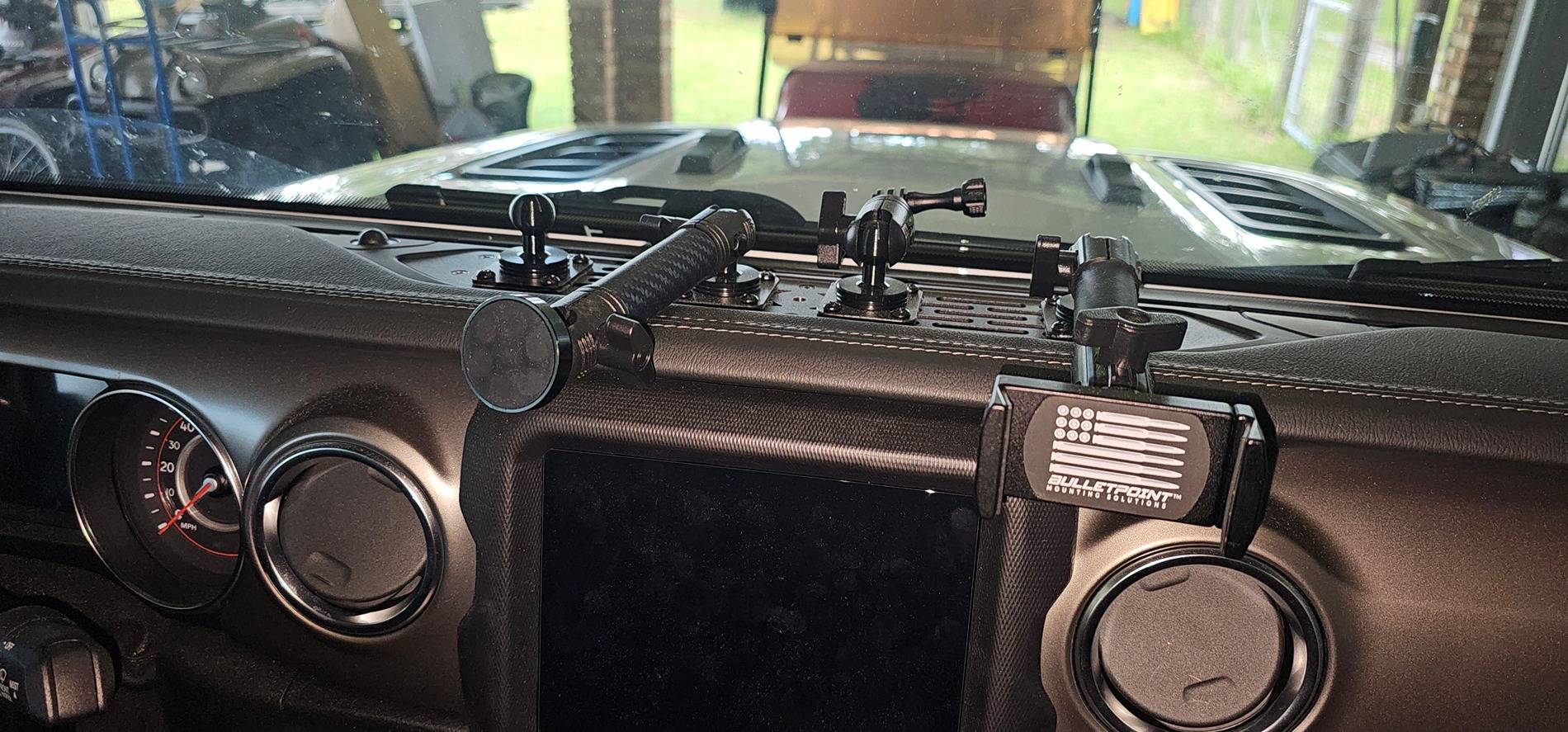 Jeep Gladiator Cell phone mount 20240827_154825