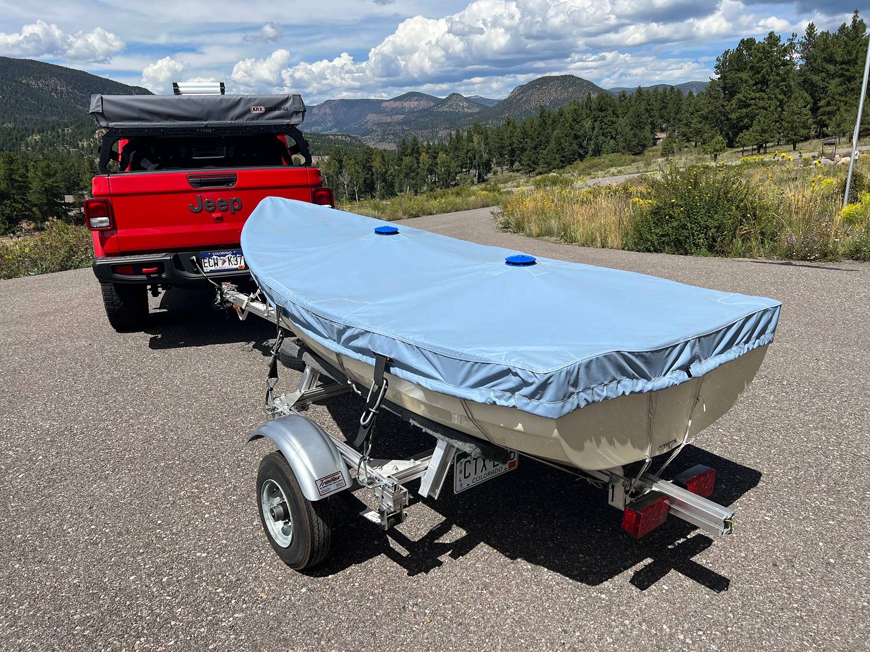 Jeep Gladiator Show us what camper / trailer / RV you're towing with your JT IMG_5312