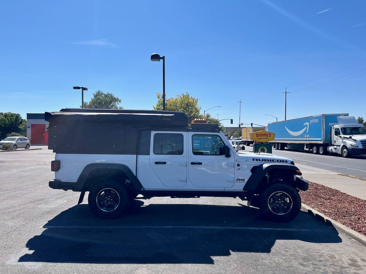 Jeep Gladiator Alu-Cab Canopy Camper Roll Call IMG_6610