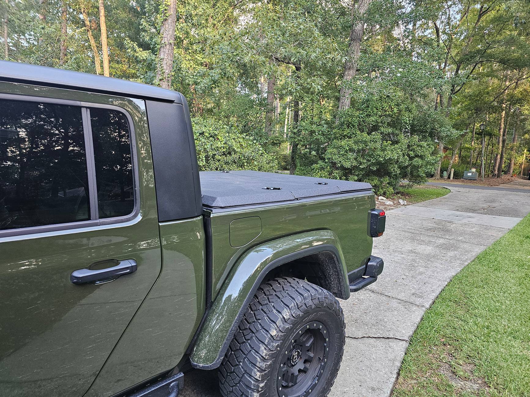 Jeep Gladiator DiamondBack Covers | General Thread 20240828_183751