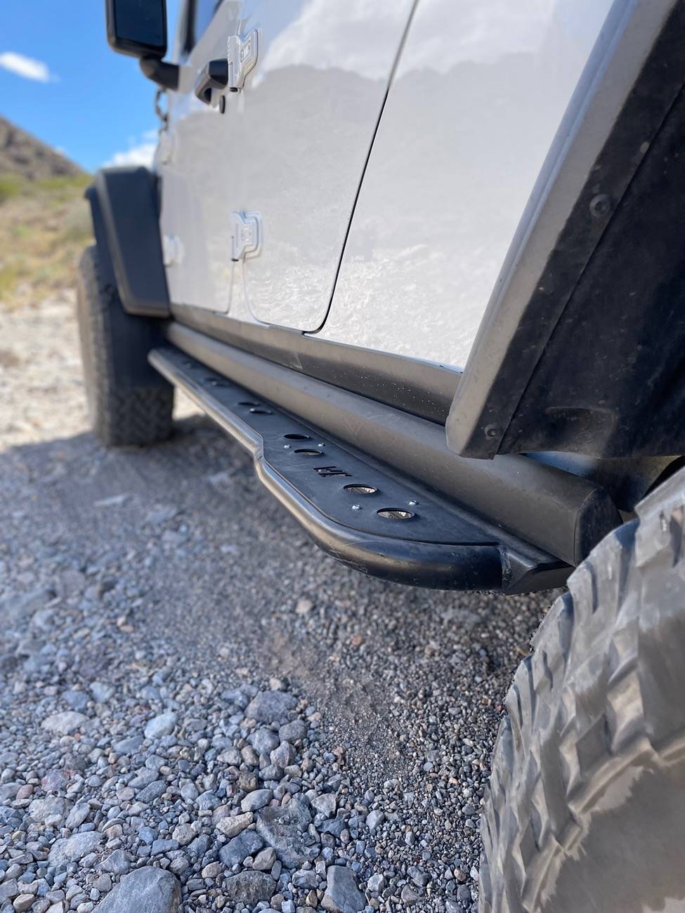 Jeep Gladiator Side step add ons for Rubicon Rock Rail? IMG_0179