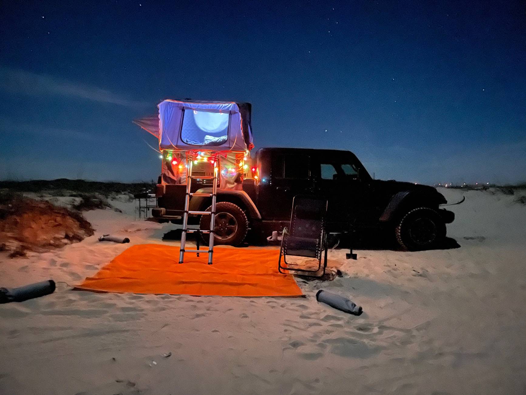 Jeep Gladiator Chase the Stars. Show us your night time shots! IMG_0302