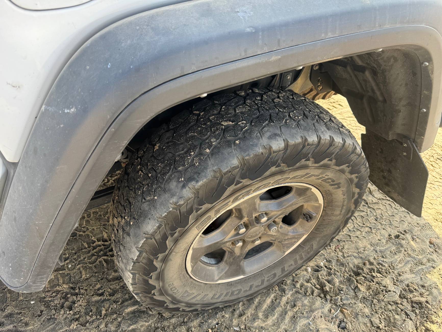 Jeep Gladiator Gladiator rear tire uneven wear IMG_5941