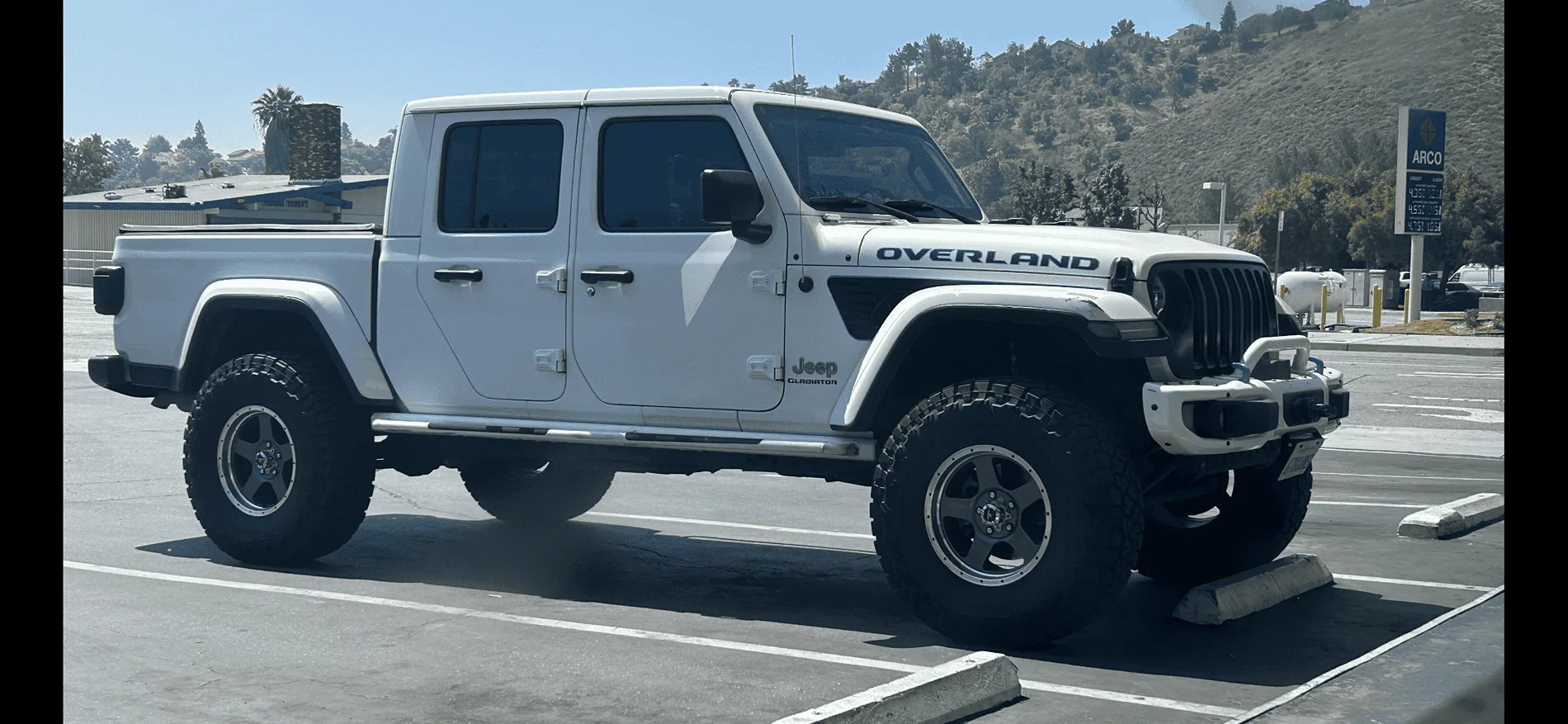 Jeep Gladiator Keep or sell my Jt diesel IMG_6970