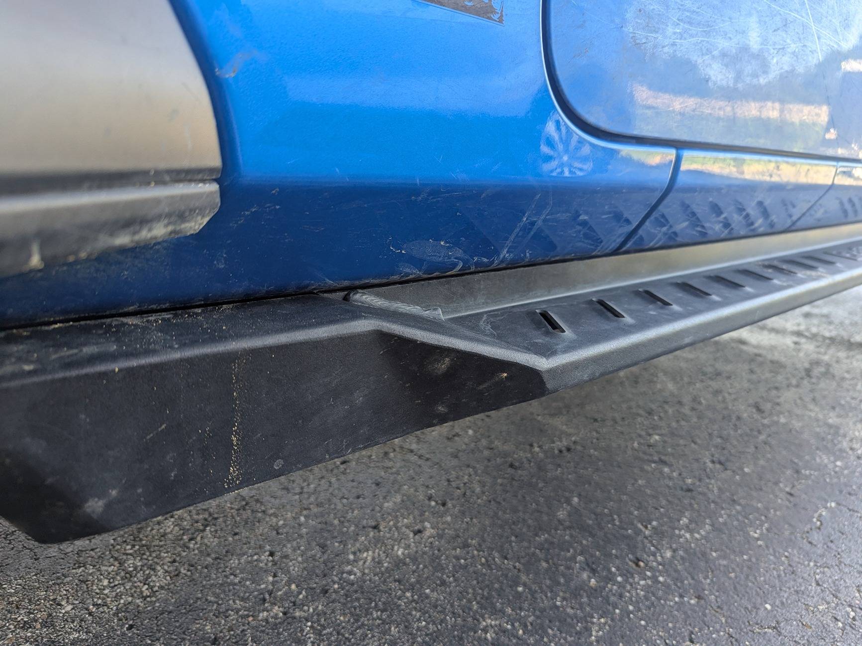 Jeep Gladiator Bestop granite series rock rails PXL_20240903_145233438