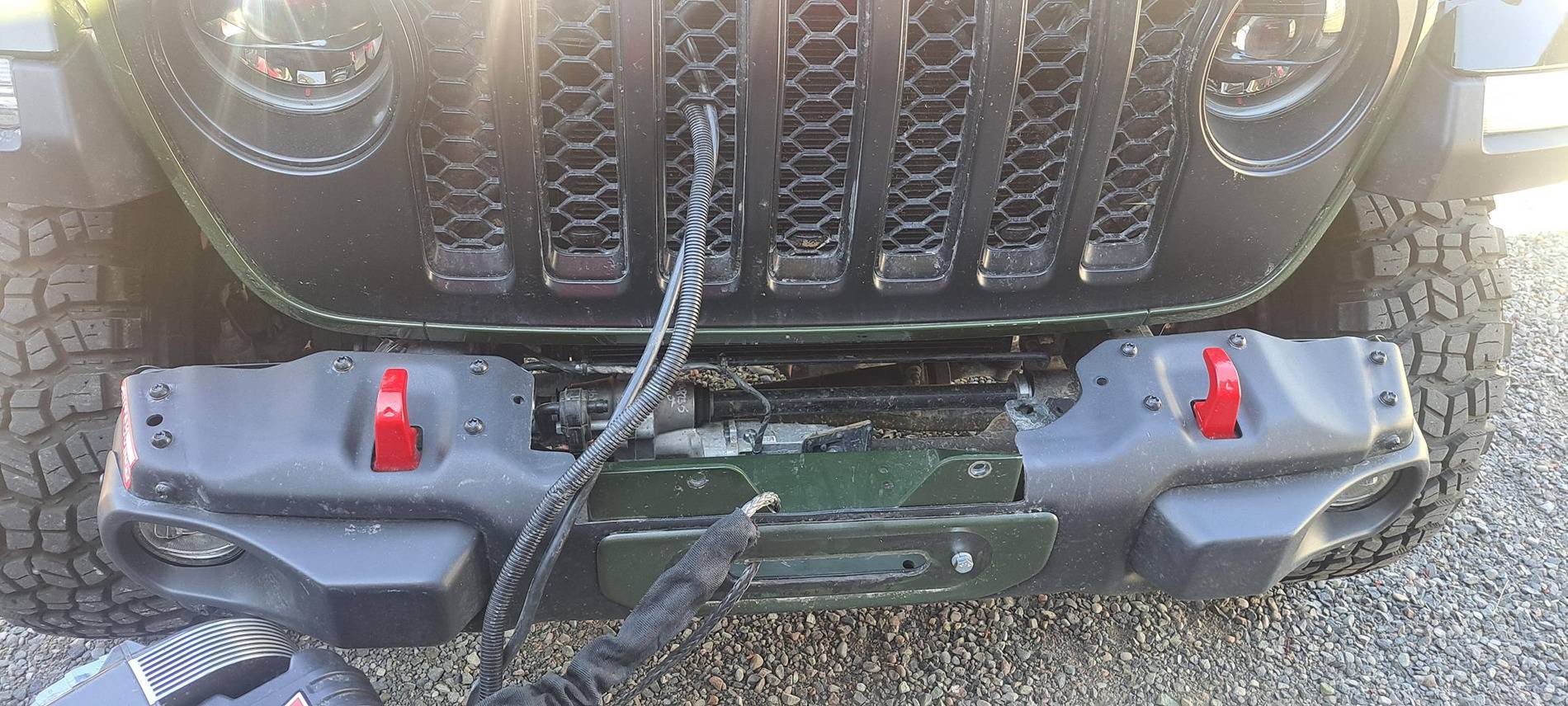 Jeep Gladiator 8274 in Stock Steel Bumper! 1000022542