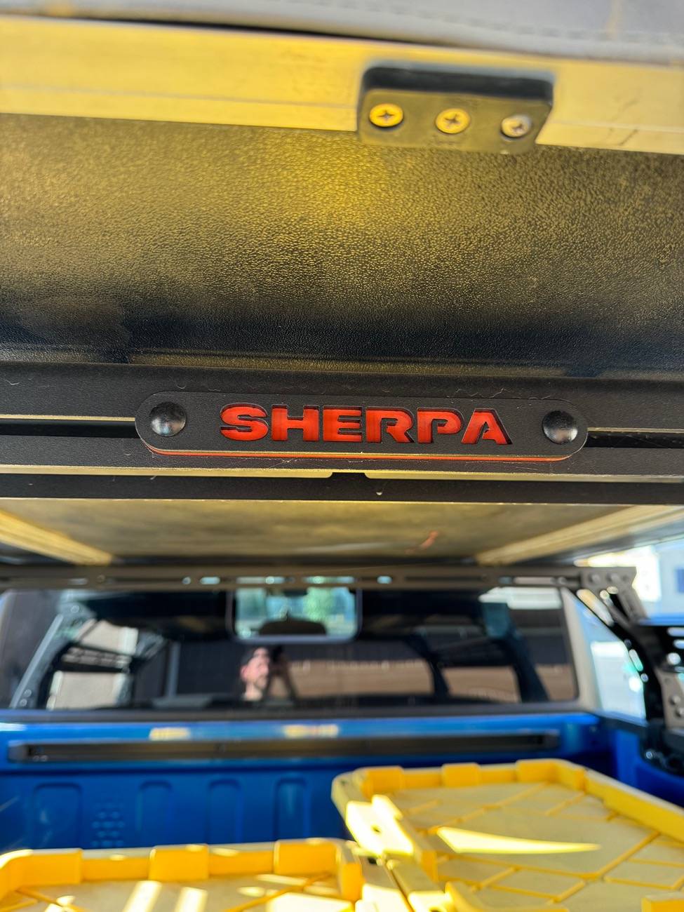 Jeep Gladiator Sherpa Equipment Co mid height bed rack, and ARB Kakadu RTT IMG_2878
