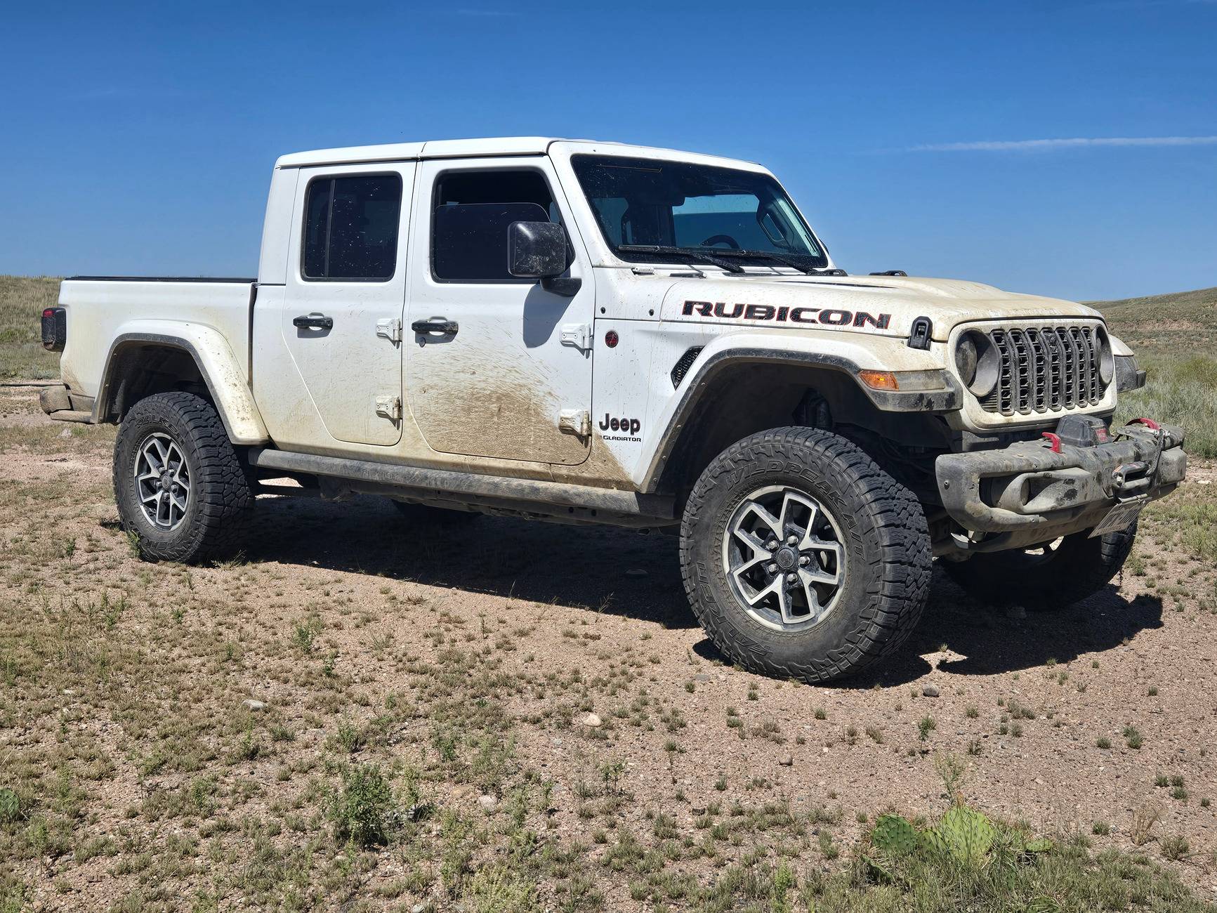 Jeep Gladiator PIC Request 2in lift w/stock tires 20240902_114735