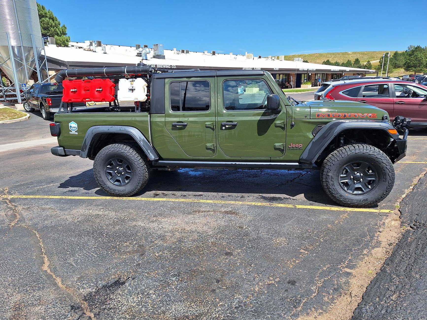 Jeep Gladiator Midnight forest 4 gallon 20230824_124343