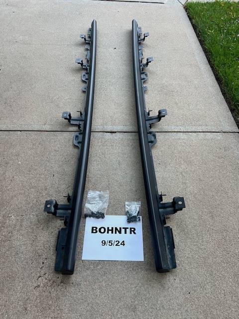Jeep Gladiator LOOK... New Lower Price! 2024 Rubicon X Rock Rails IMG_3461