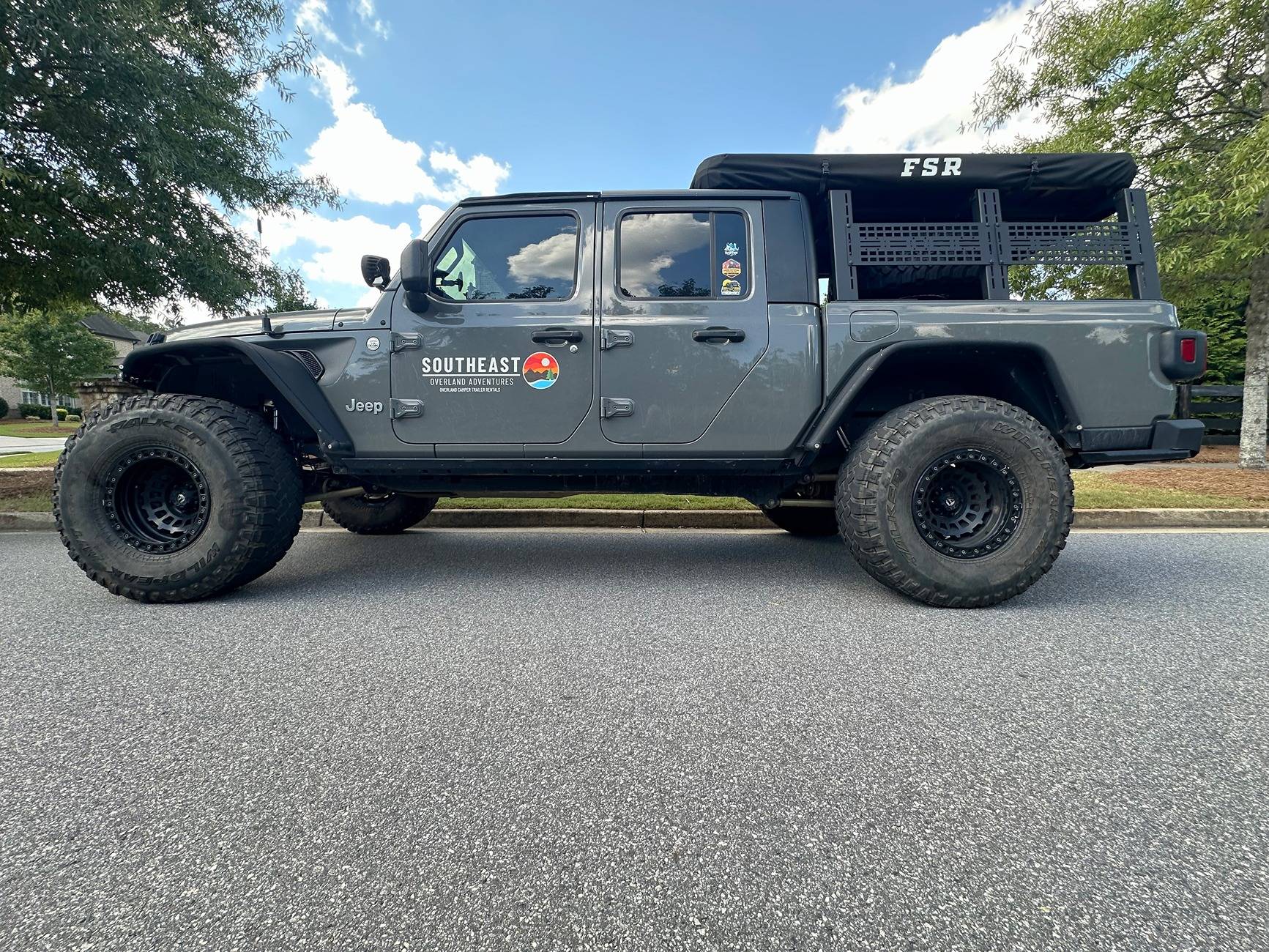 Jeep Gladiator 40"s on a Non-Rubicon/Mojave with -18mm Offset (Pic Request & Fit Info) JT Wheels 2