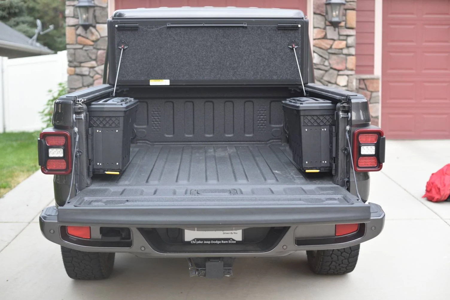 Jeep Gladiator Tool box?  Anyone DSC_2127_048_small