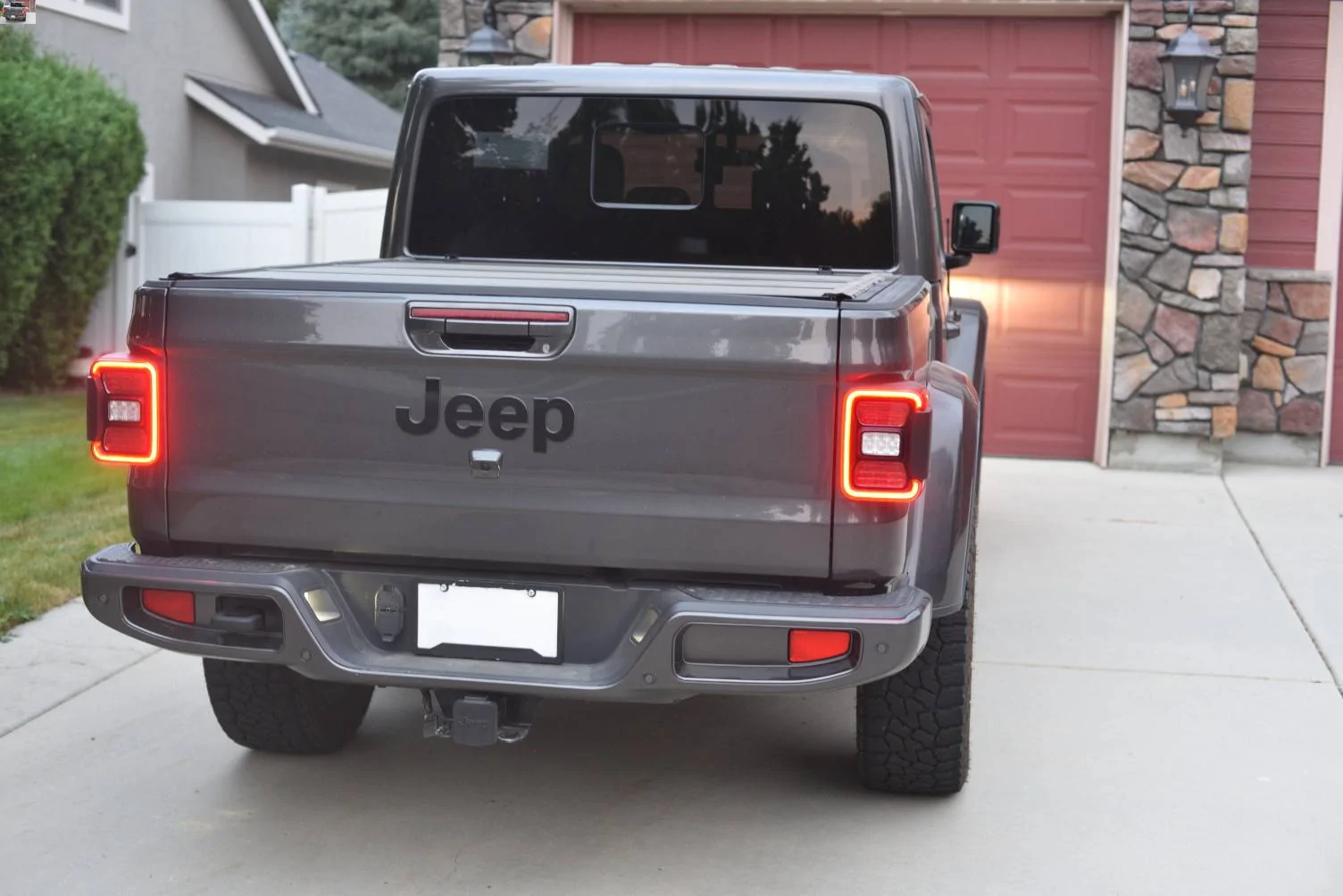 Jeep Gladiator Tool box?  Anyone DSC_2134_053_redacted_small