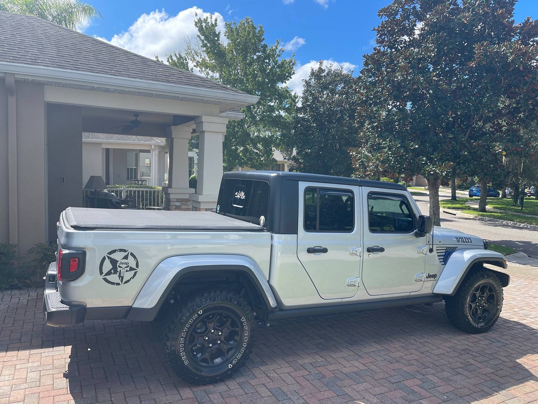 Jeep Gladiator SILVER ZYNITH Gladiator JT Club IMG_2608
