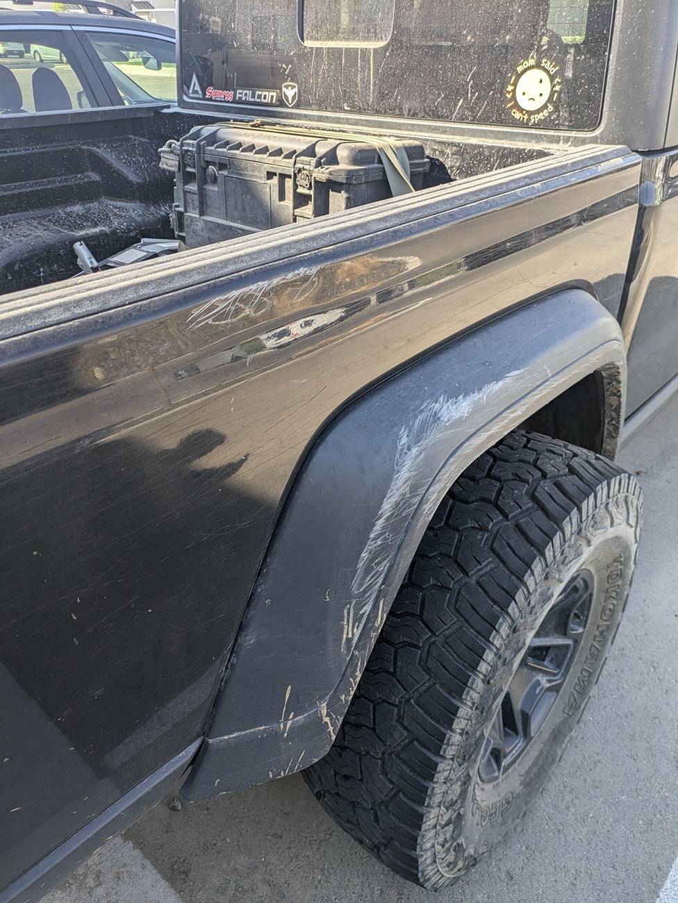 Jeep Gladiator Let’s see those won't-buff-out pinstripes, scuffs and dents PXL_20240908_170740537.MP