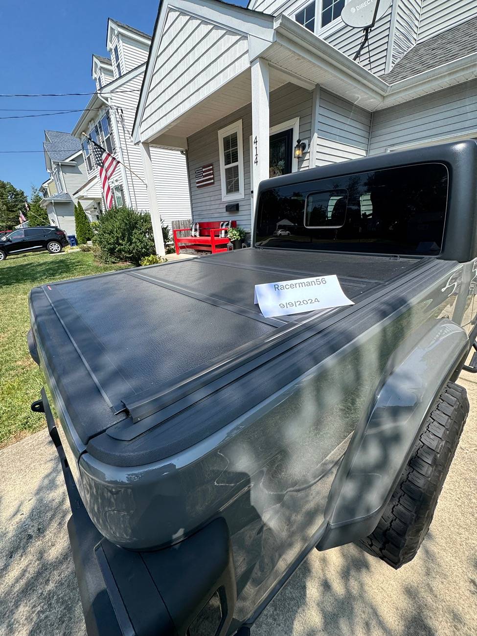 Jeep Gladiator Rough Country Bed Cover ($400) IMG_5790.JPG