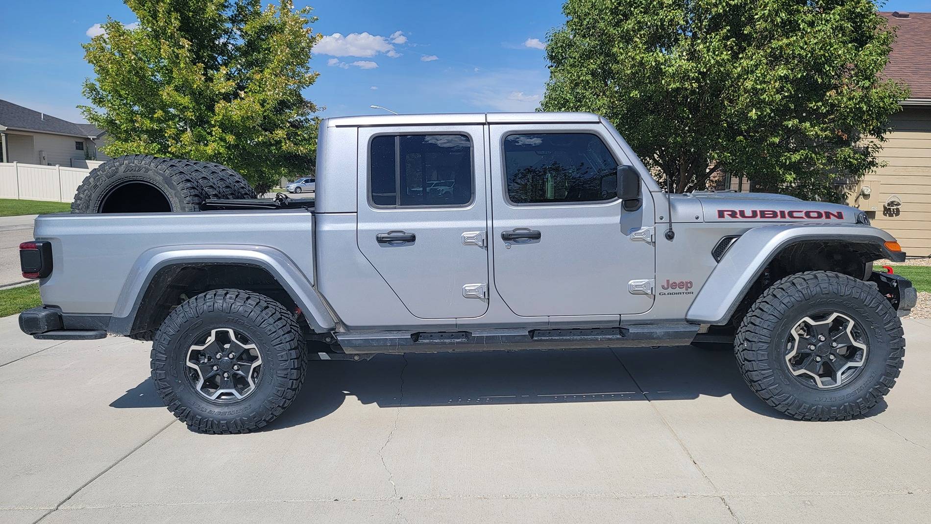 Jeep Gladiator 35x11.5R17 Anyone? 20240910_135657