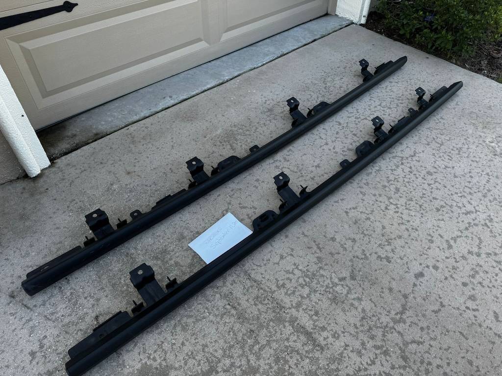 Jeep Gladiator FREE - 2024 Mojave factory Cab Rock Rails For Free-2