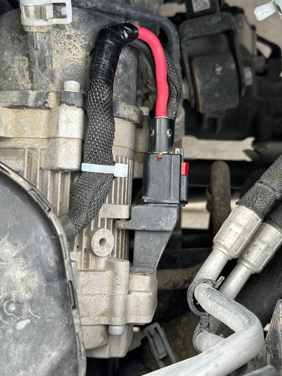 Jeep Gladiator US investigating 781K Jeeps over underhood fire reports (Wrangler & Gladiator) -- power steering pump electrical connector issue IMG_2369