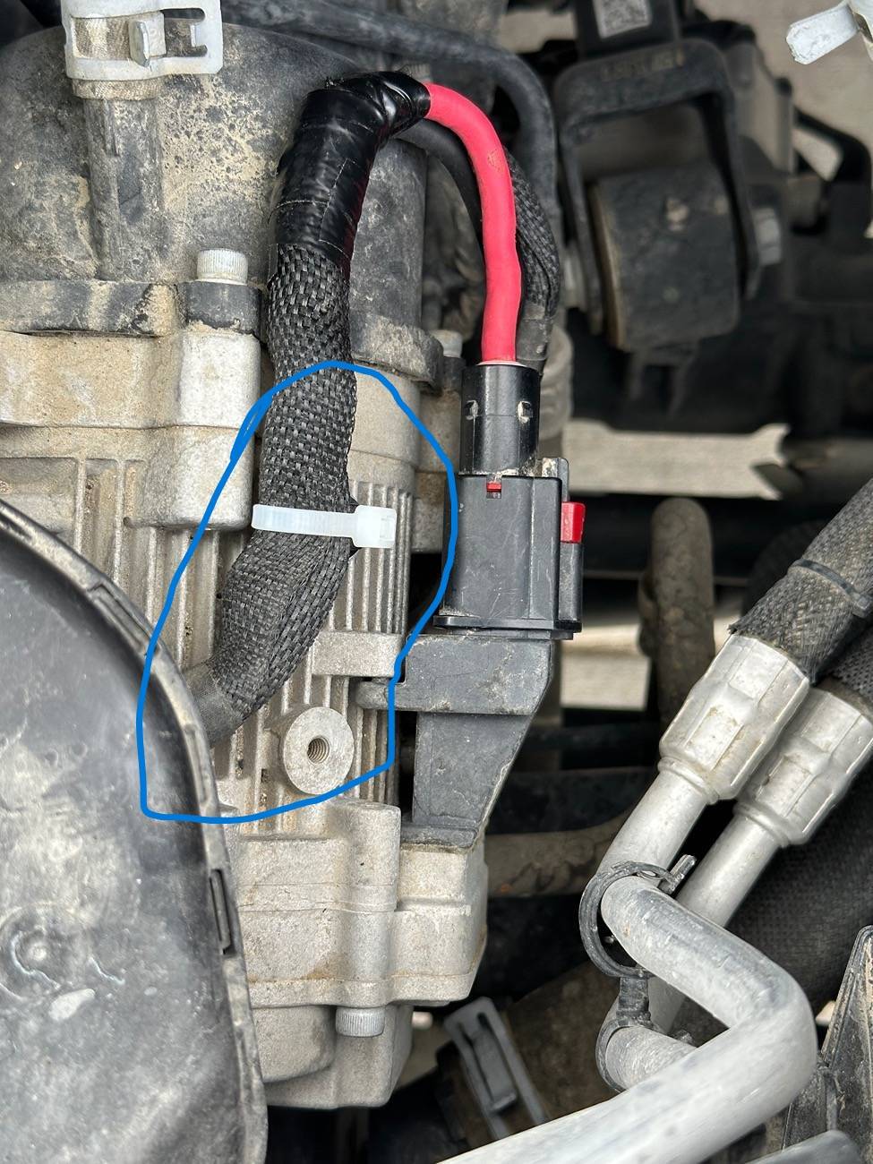 Jeep Gladiator US investigating 781K Jeeps over underhood fire reports (Wrangler & Gladiator) -- power steering pump electrical connector issue IMG_2369