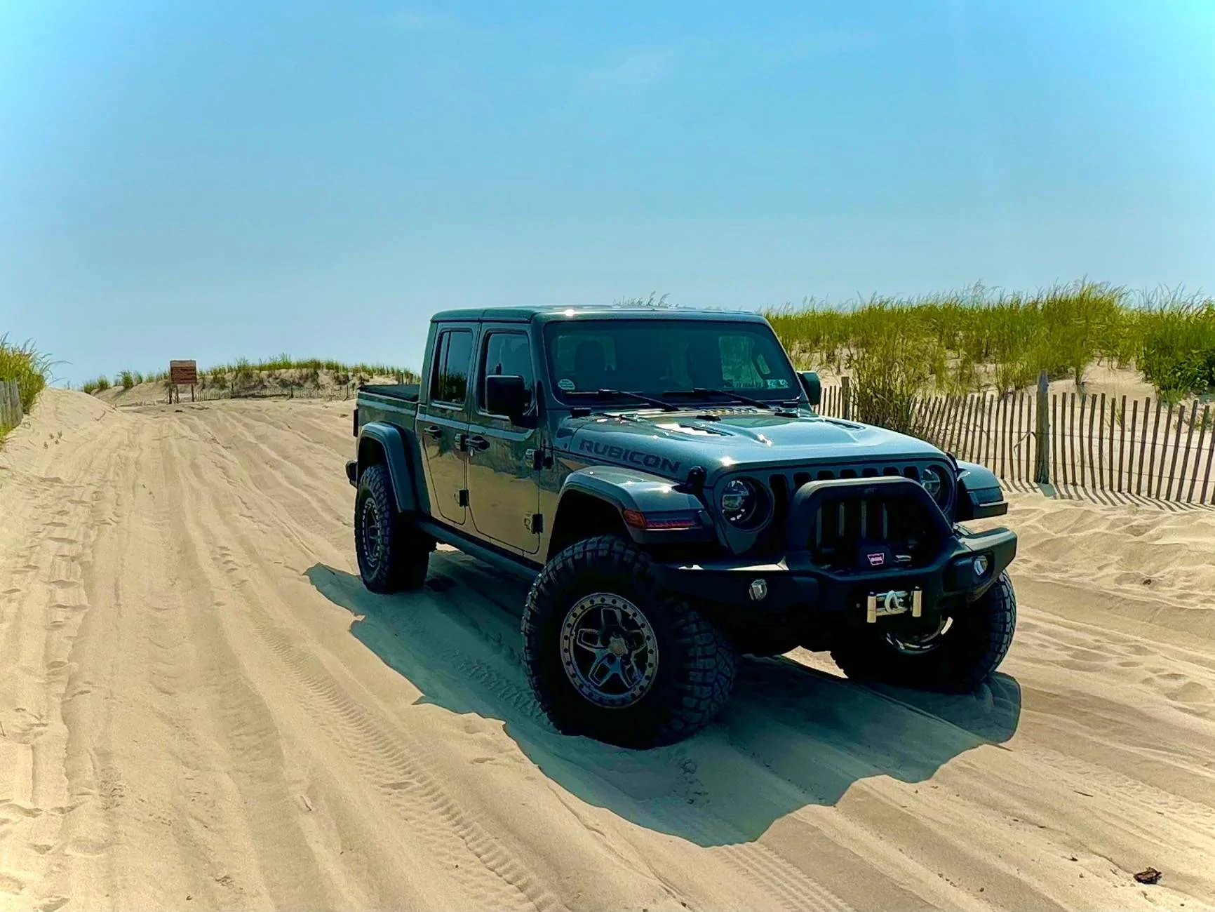 Jeep Gladiator We're in a Beachy Mood!!! Show us your Rig on Sand! IMG_5003