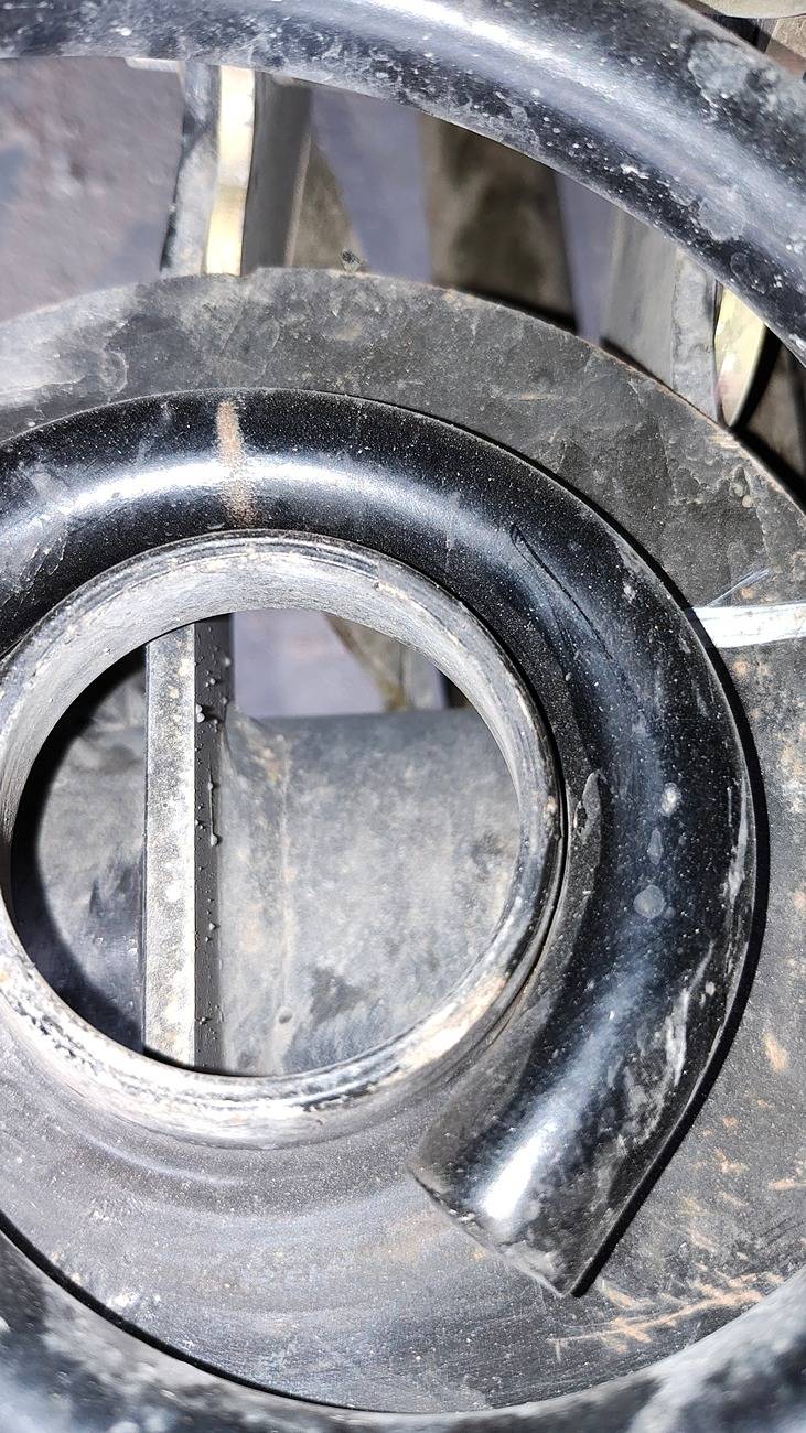 Jeep Gladiator Rear coil spring rubber sleeve IMG_20240913_100354586